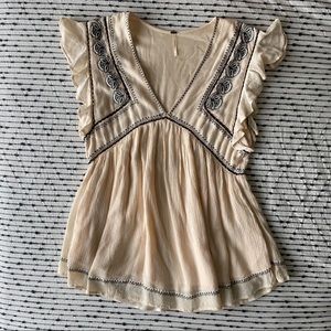 Elegant Cream Ruffle Sleeve Top